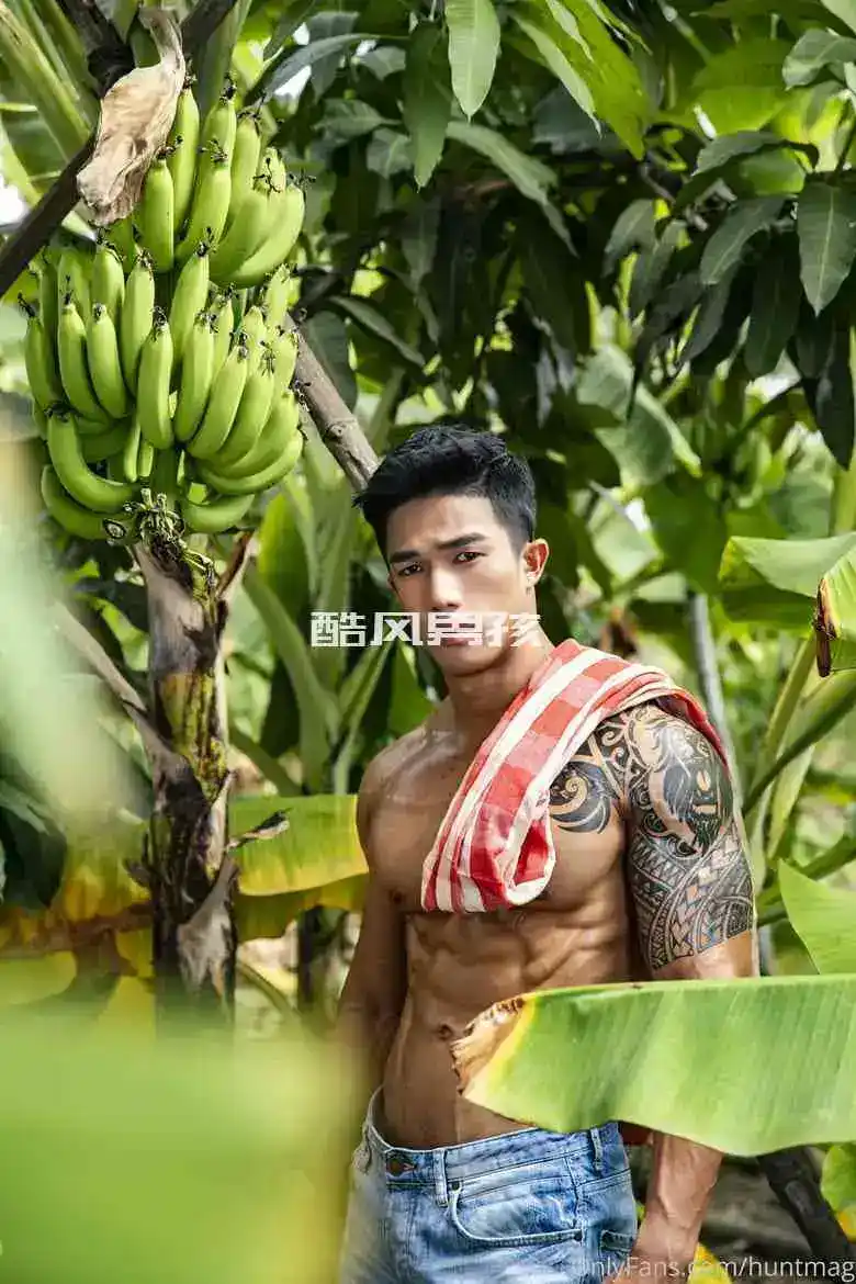 HUNT-THE FARMER 01-EARTH WORAPHONG | 写真