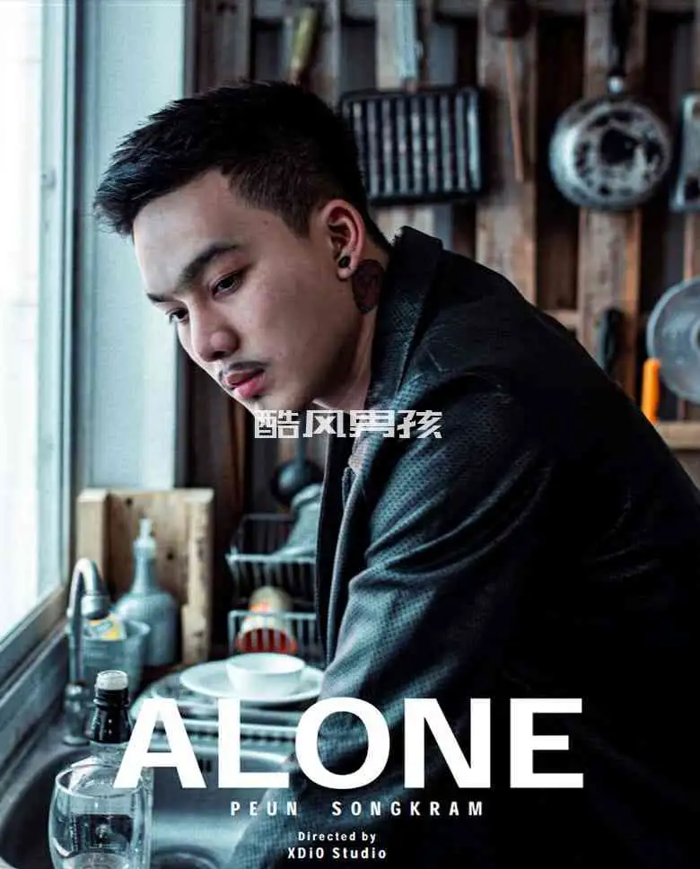 ALONE NO.01 | 写真