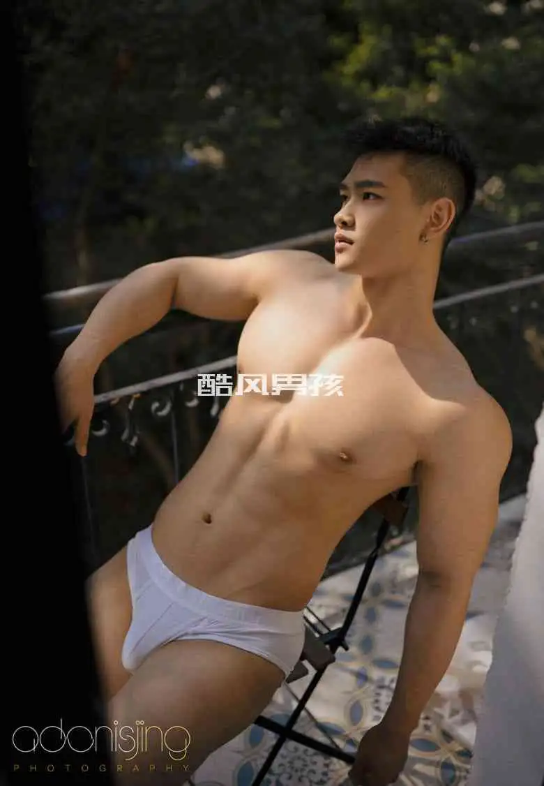 刘京 | AREL NO.01 大男孩的诱惑肉体 | 写真