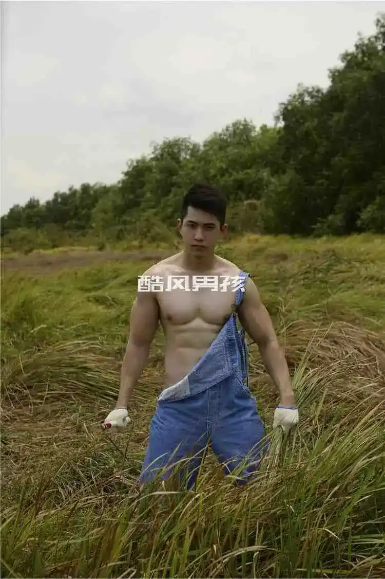 BAO NO.04 A SEXY FARMER-DANG QUOC DAT | 半全见版