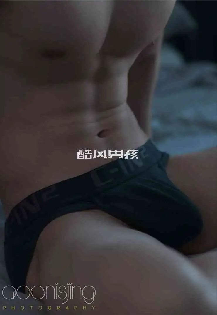 刘京 | TENDERNESS NO.01 性感大解放-HENRY 辣辣 | 写真