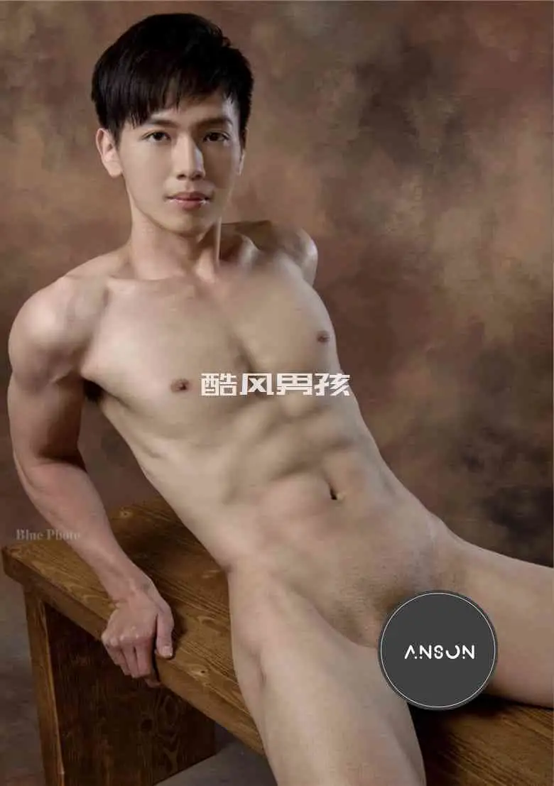 BLUEPHOTO 蓝摄 NO.111 大男孩的私人玩物-家佑 | 写真+视频