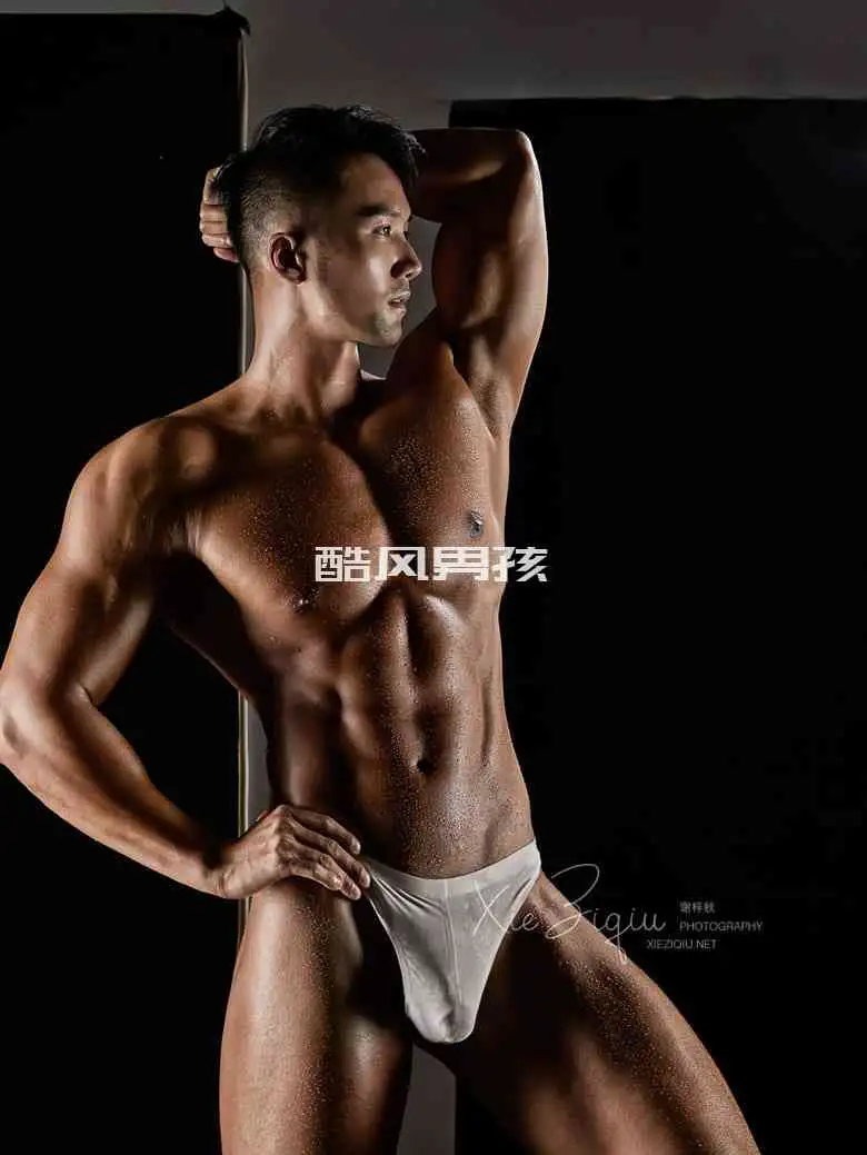 谢梓秋 | BODYSTYLE NO.19 WILLM | 写真